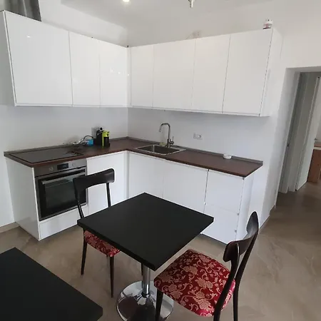 בית הארחה L'acquaviva 3*